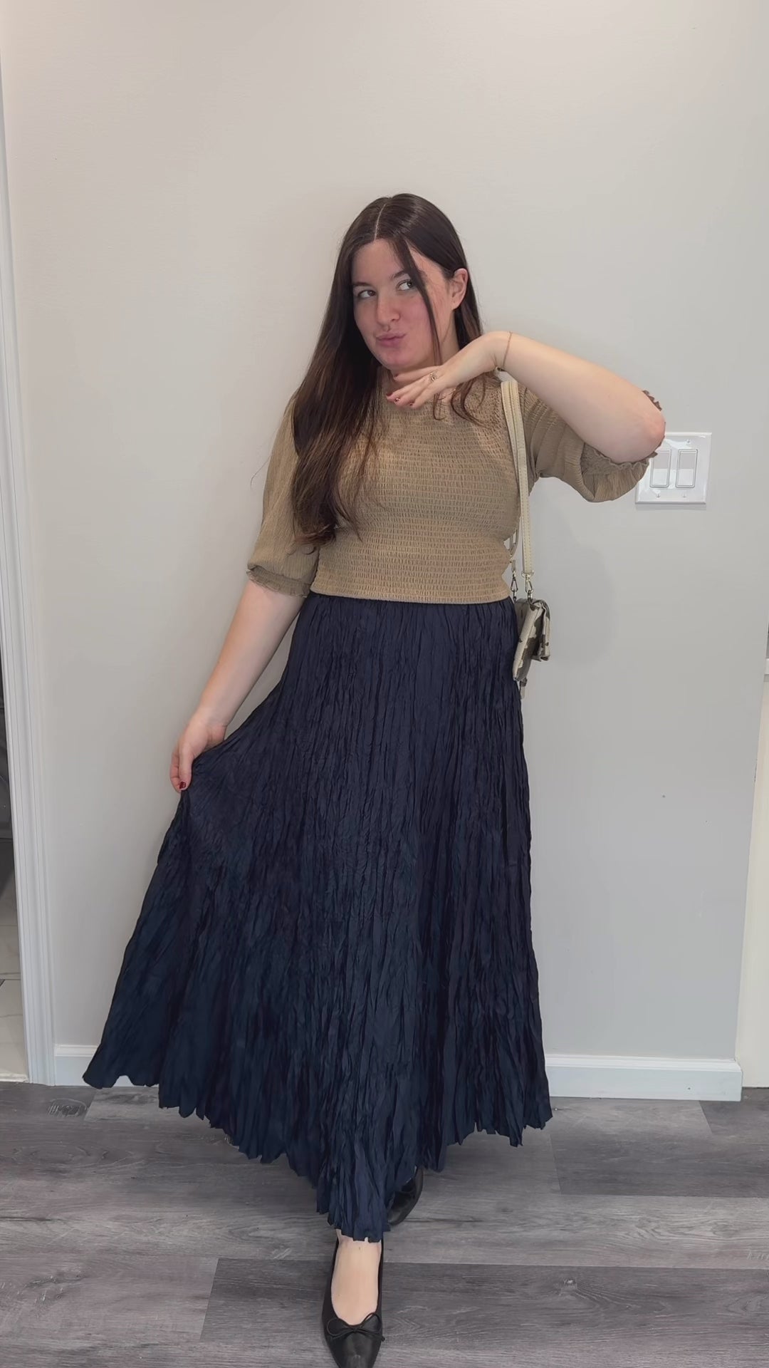 Crinkled Maxi Skirt – La chica boutique